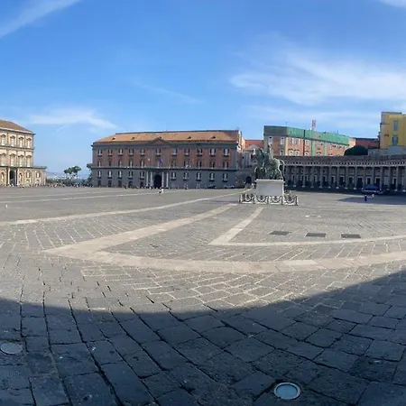 à Famiglia Appartamento *